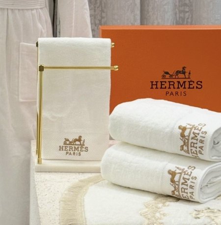 منشفة كبيرة وبشكيرين HERMES